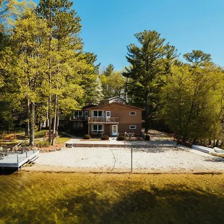 Scenic Spider Lake Beach Resort Pontoon Rentals Traverse City Exterior photo