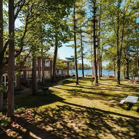 Scenic Spider Lake Beach Resort Pontoon Rentals Traverse City Exterior photo
